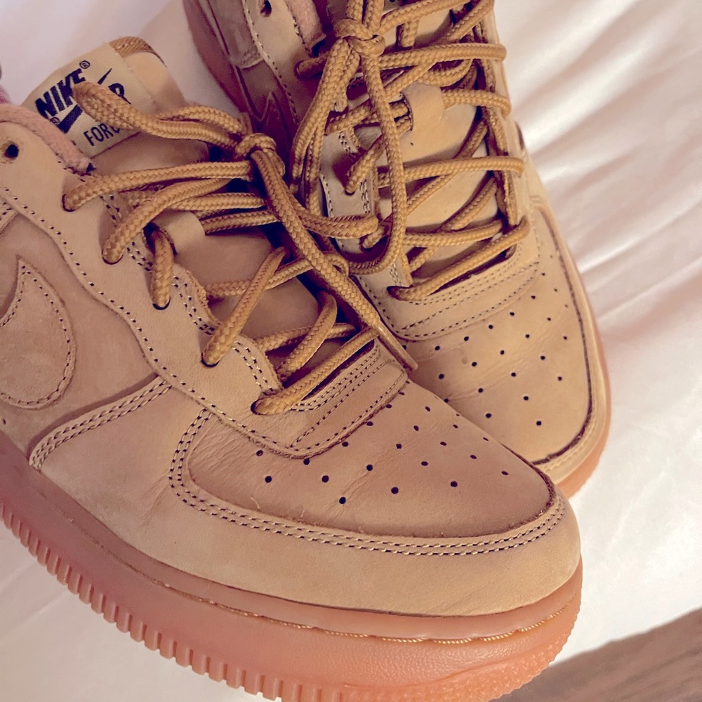 Air forces only worn 4 times
